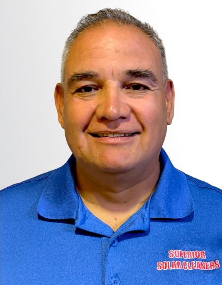 jesse flores, owner of superior solar cleaners, leading company of solar panel cleaning in visalia, ca